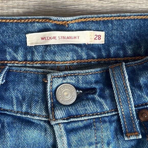 LEVI'S Wedgie Straight Ankle in Jive Sound - Picture 7 of 11